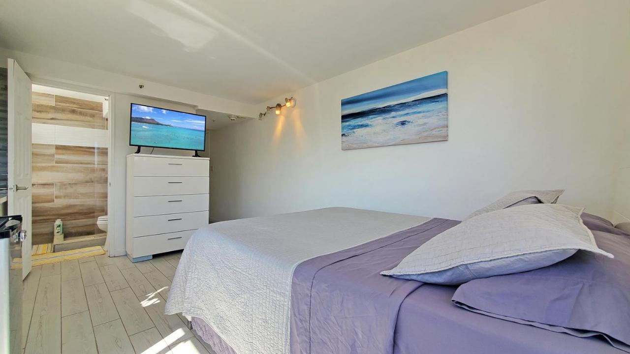 Waikiki Beach Modern Studio No Resort Fee Best Location Honolulu Exterior photo
